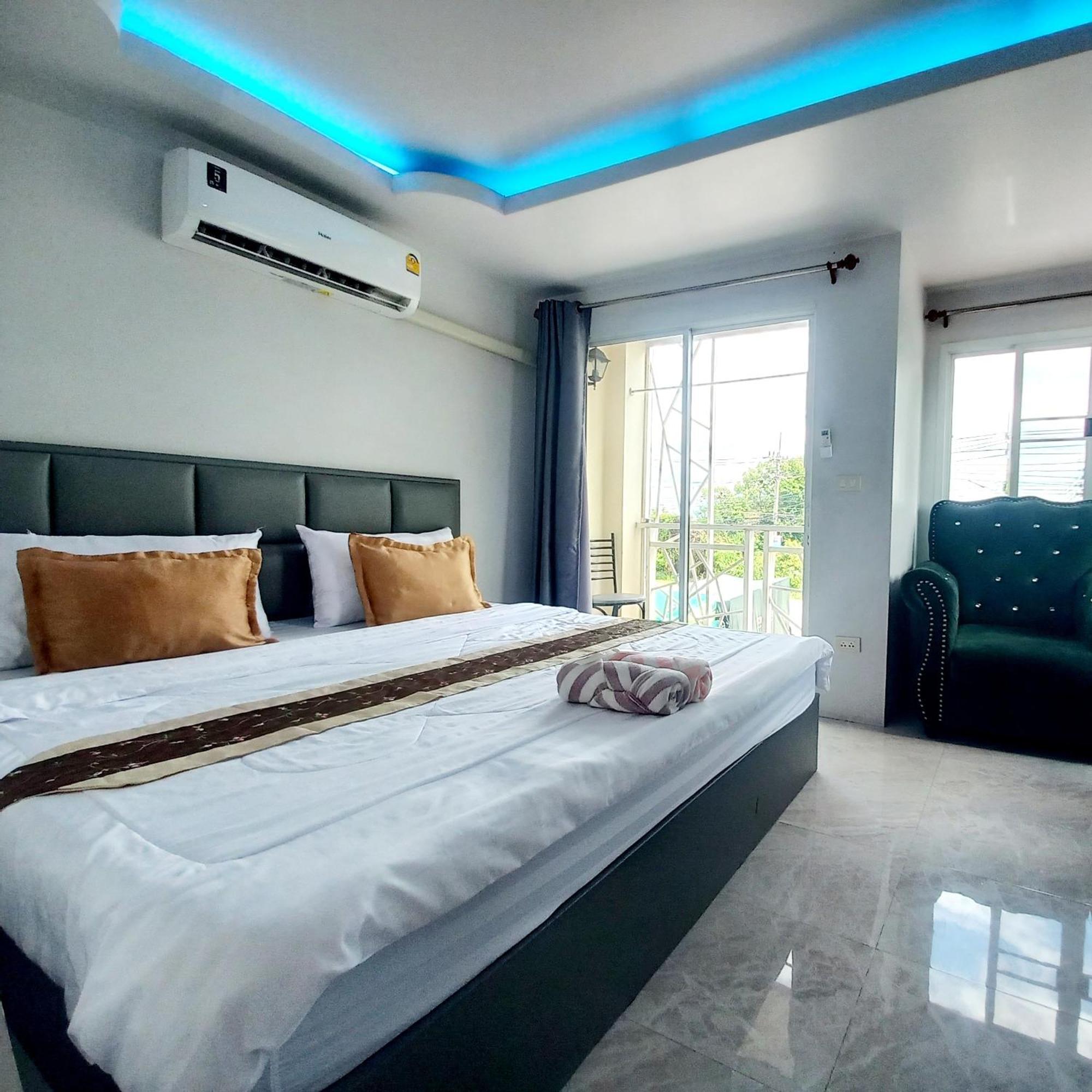 Sukano Apartment Vip Ban Thap Nang Exteriör bild